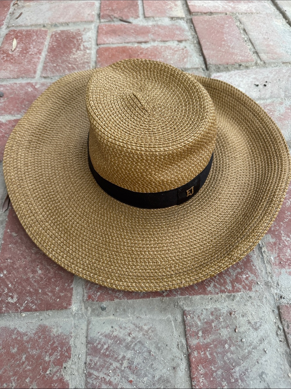 Eric Javitz Daphne Hat Great Condition
